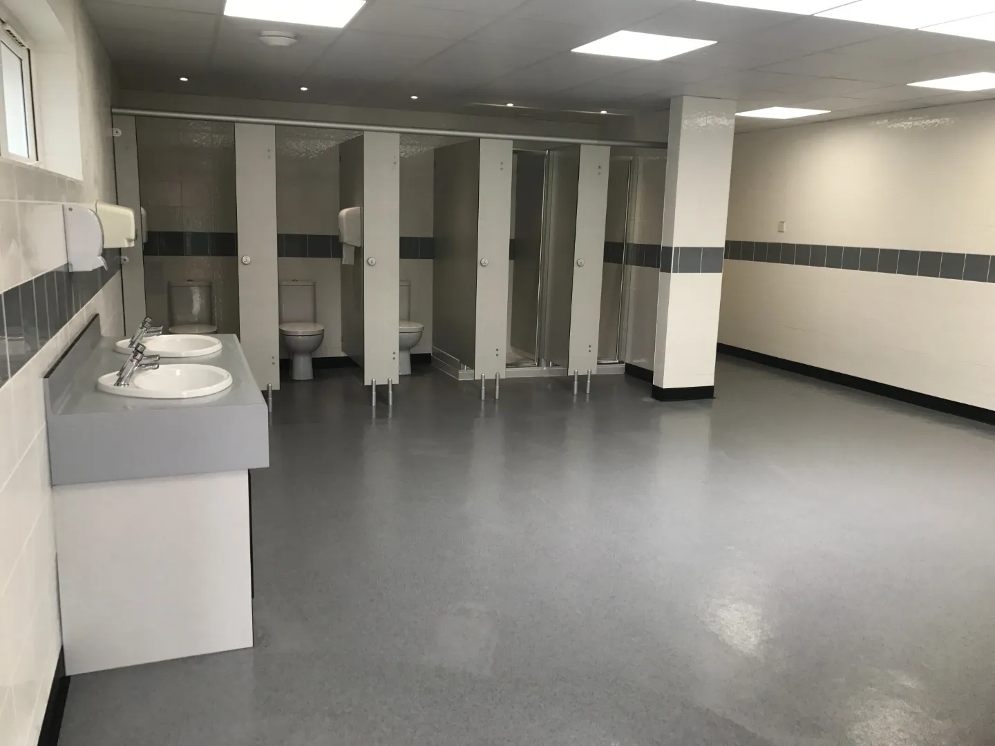 Bathrooms project photograph 8 by Carters Plumbing & Heating